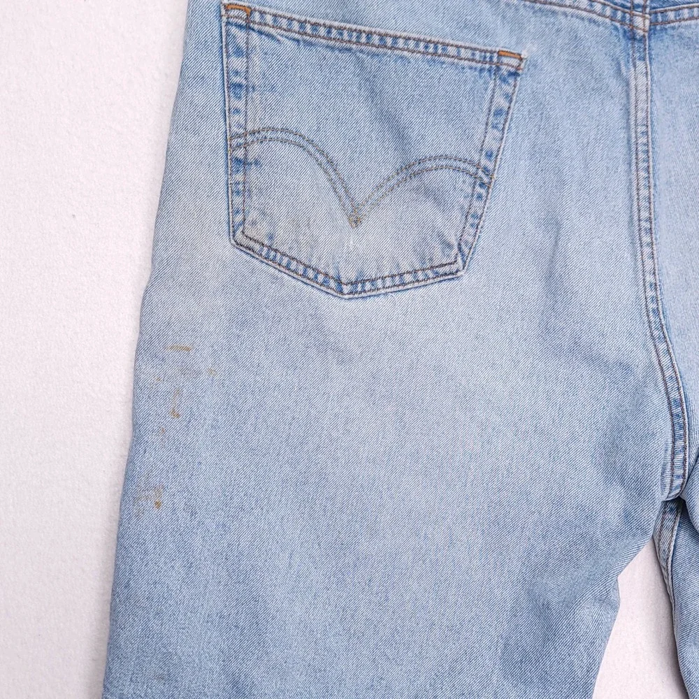 Levi's 550 Relaxed Fit Mens Light Wash Blue Denim Shorts W42 Distressed